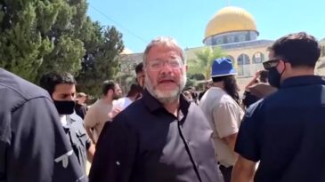 İşgalci İsrail’in aşırı sağcı Ulusal Güvenlik Bakanı Ben-Gvir, Mescid-i Aksa’ya baskın düzenledi