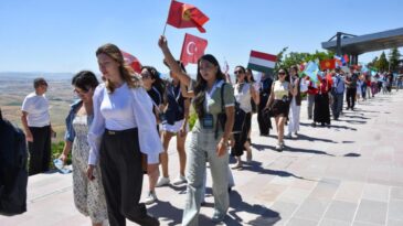 Türkiye’nin ilk psikokültürel gençlik programı sona erdi