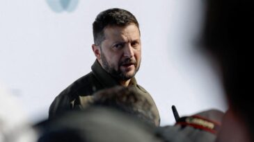 Zelenski, Rusya’daki lojistik merkezlerine saldırılar düzenlediklerini açıkladı